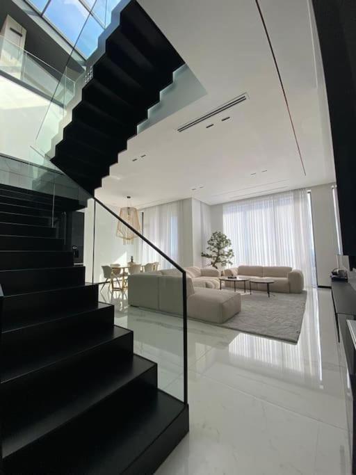Luxury Penthouse Prishtina Apartment พริสตีนา ภายนอก รูปภาพ